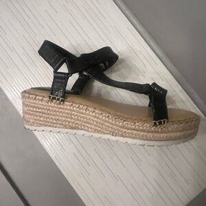 Nine West Black Espadrille Platform Sandals